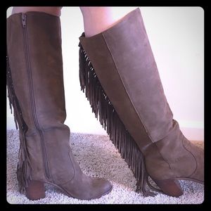 Fringe tall boots Gianni Bini brown